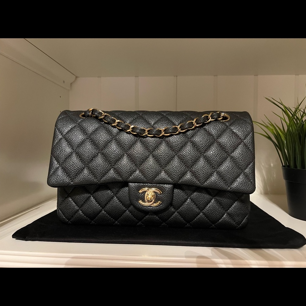 Chanel classic iridescent Dark gray 25 series. Very good condition